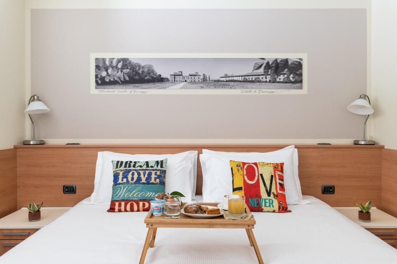 Hotel Borgo Brianteo 蓬泰圣皮耶特罗 外观 照片